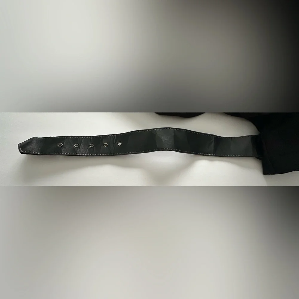 Vintage Rubina Black Cropped Belted Jacket. - Picture 10 of 11